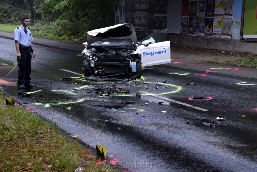 VU Frontal Koeln Hoehenhaus Berlinerstr vor Leuchterstr P61.JPG - Miklos Laubert